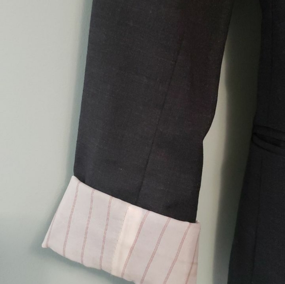 Aritzia Talula Grey Blazer - Picture 8 of 10